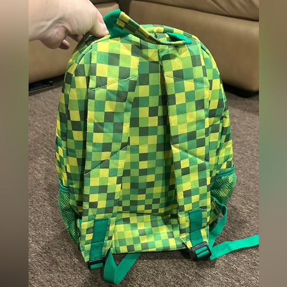 Like NEW! Pixie Crew Green Fabric bookbag backpack boys youth accessory - Picture 3 of 6